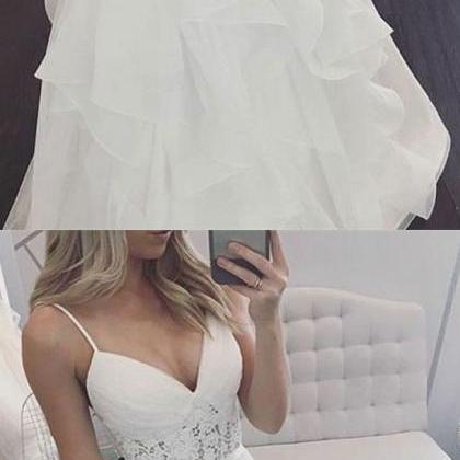 V-neck Spaghetti Strap Lace A-line Wedding Dress..