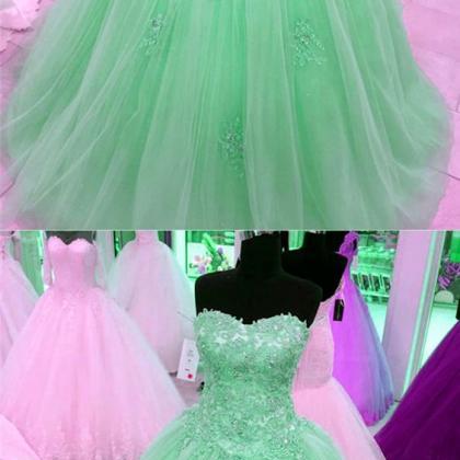 Stylish Lace Embroidery Sweetheart Tulle Ball..