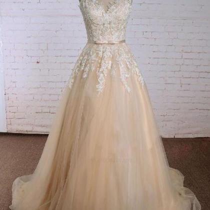Champagne Round Neck Lace Applique Tulle Long Prom..