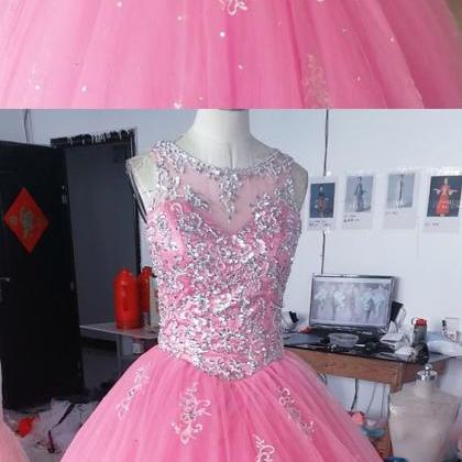 Baby Pink Tulle Ball Gowns Quinceanera Dresses..