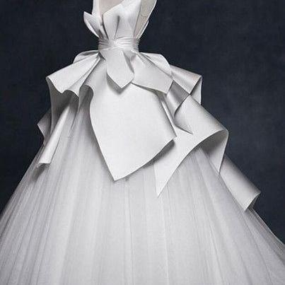 V Neck Sleeveless Ball Gown Elegant Stain Wedding..