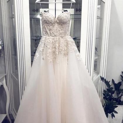 Sweetheart Neck Lace Dress in Peach main image 1