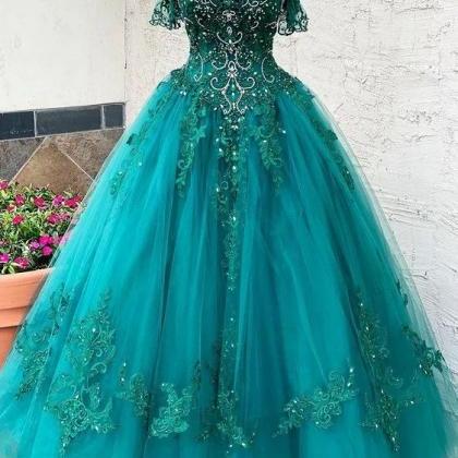 Long Prom Dresses With Appliques And Beading..