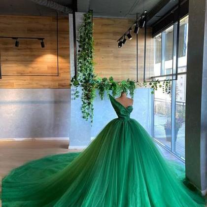Gorgeous Green Ball Gown Sweet 16 Gown, Tulle..