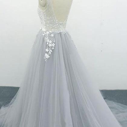 Square Neck Appliques Tulle A-line Wedding Dress..
