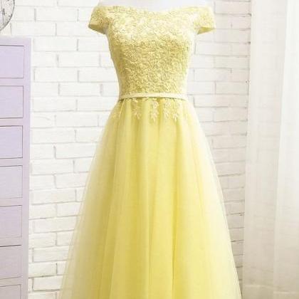 Lovely Light Yellow Tulle Off Shoulder Bridesmaid..