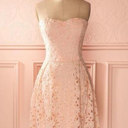 A-line Sweetheart Knee-length Pink Lace Homecoming..