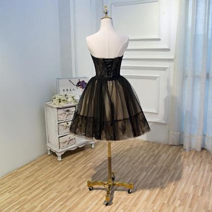 Black And Champagne Tulle Sweetheart Lace Short..