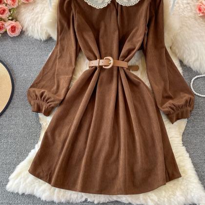 Vintage-inspired Brown Pleated Dress With Lace..