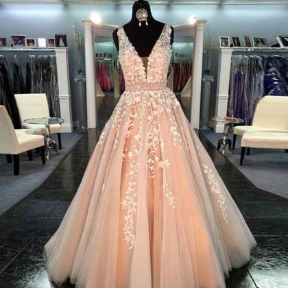 Unique V Neck Tulle Lace Long Prom Dress For..