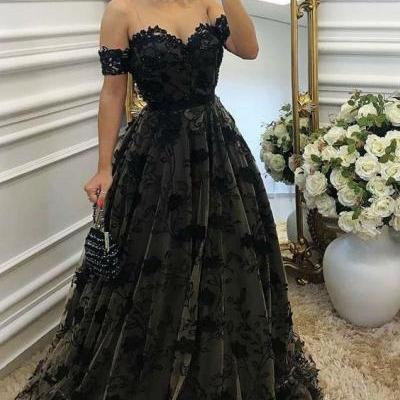 A-Line Off-the-Shoulder Sweep Train Black Lace Prom Dress with Appliques M0988