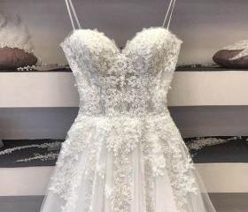 1310493 Off-White Lace Tulle Dress