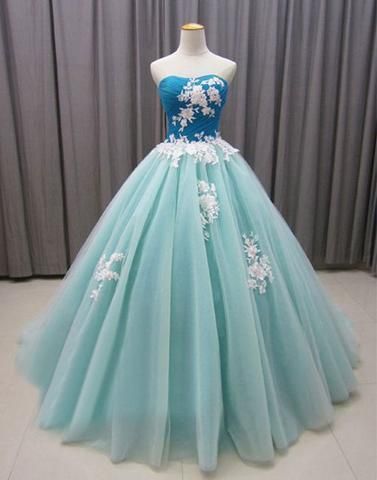 Sweetheart Neckline Ball Gown Prom Dress With Appliques Lace M7986