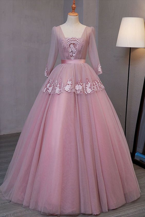 Smoking Pink V Neck Long Evening Dress With Appliqués, Long Sleeves Lace Up Winter Formal Prom Dress M8019