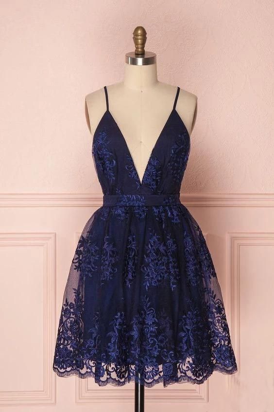 Navy Blue Deep V Neck Spaghetti Straps Homecoming Dresses, Short Lace Prom Dresses M8952