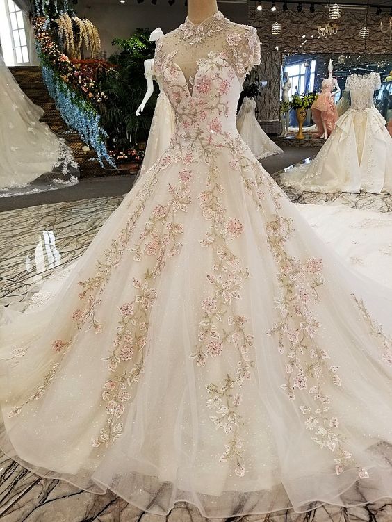 High Neckline Lace Flowers Wedding Gown Long Prom Gown M638