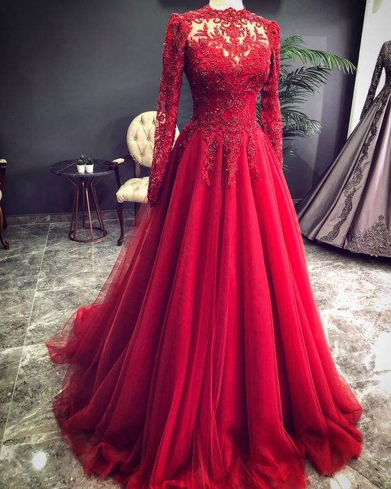 Winter Formal Dress Picks for Parties & Weddings » coco bassey | Winter  formal dresses, Holiday maxi dress, Dress