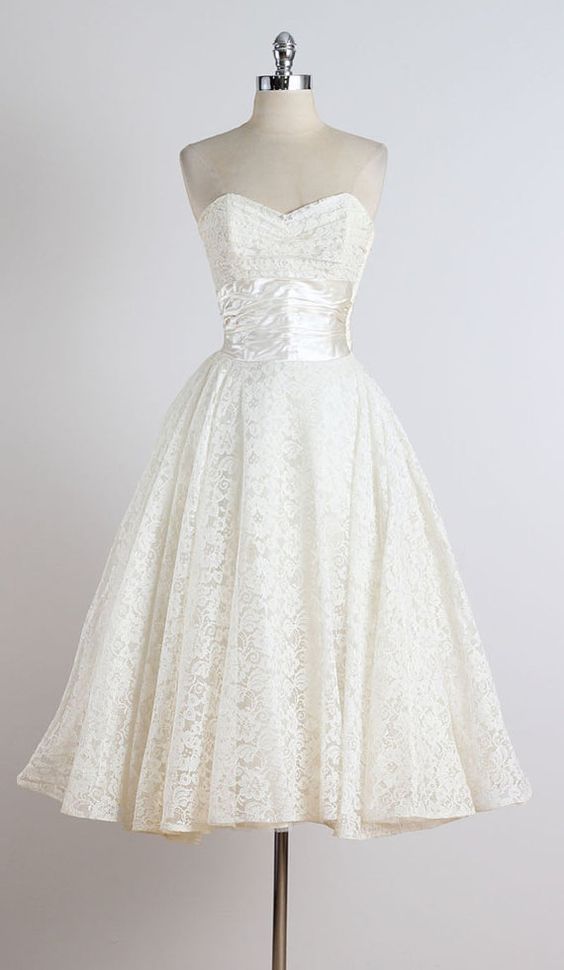 1950s Vintage Ball Gown Beach Wedding Dresses Sweetheart Lace Mini Short Brdial Gowns M1304