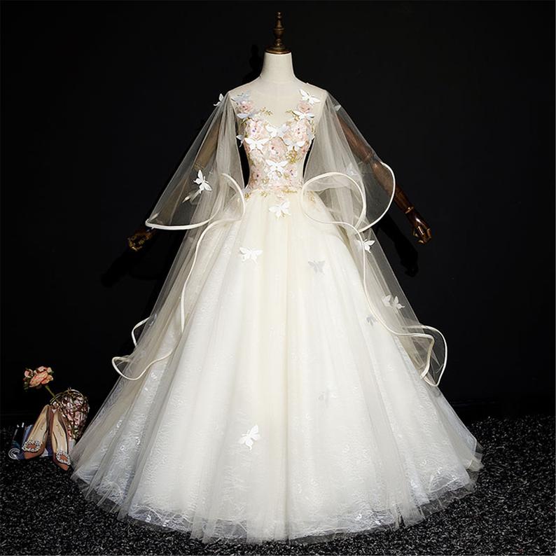 Quinceanera Dress Fashion Puffy Prom Dress Illusion Sleeves Bridal Gown Corset Wedding Gown Butterfly Appliques Bridal Dress M3203