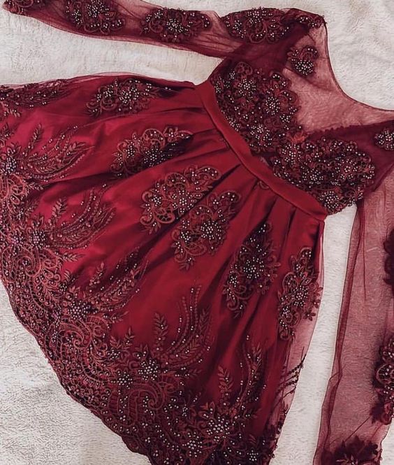Burgundy Short Homecoming Dresses With Appliques M3408