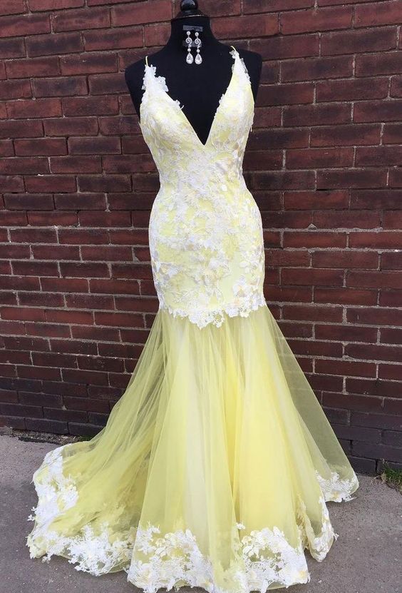 Long Mermaid V-neck Yellow Prom Dress With Applique main image 1