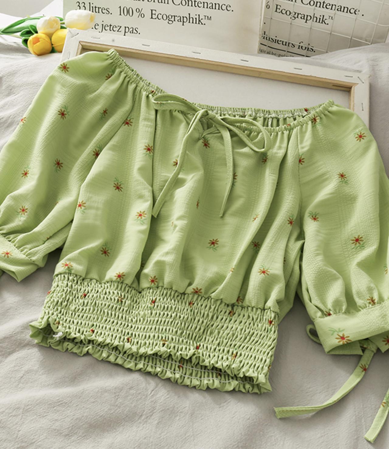 Cute Floral Pattern Top Crop Tops on Luulla