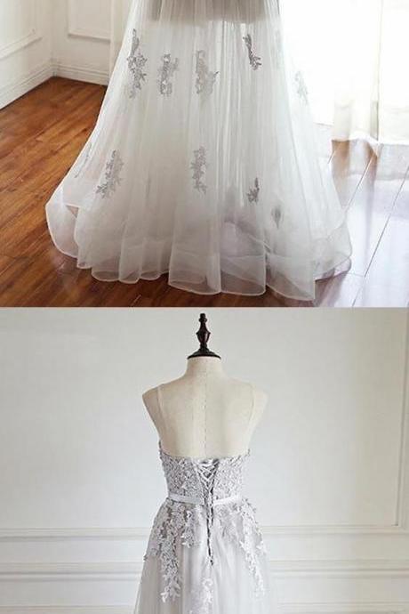 Sweetheart Floor-Length Ivory Tulle Prom Dress with Appliques M0808