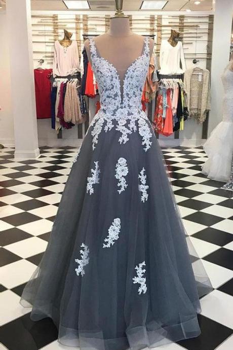 Chic A Line V Neck Grey Tulle Prom/evening Dress With White Lace M1523