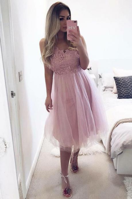 A-line V-neck Knee-length Pink Tulle Homecoming Dress With Lace M4201