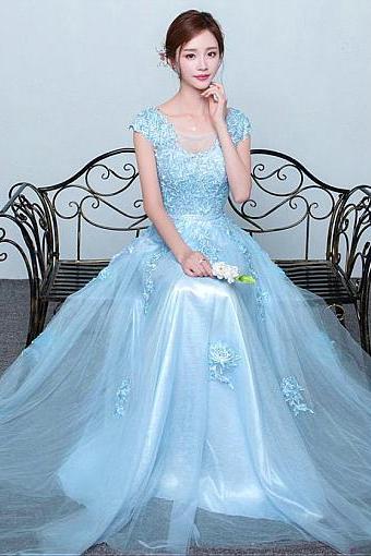 Tulle Scoop Neckline A-line Prom Dresses With Lace Appliques M4932