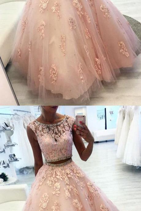 Beaded Scoop Neckline Lace Crop Tulle Ball Gowns Quinceanera Dresses Two Piece M5465