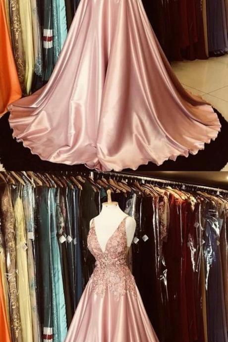 Gorgeous A-line V-neck Appliques Top Selling Long Prom Dresses M5928