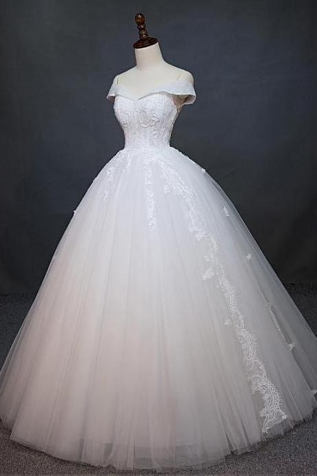 Charming Tulle Off-the-shoulder Neckline Natural Waistline Ball Gown Wedding Dress With Beaded Lace Appliques M8755