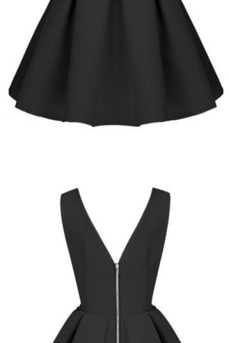 Simple A-line V-neck Straps Black Short Homecoming Dress M8789
