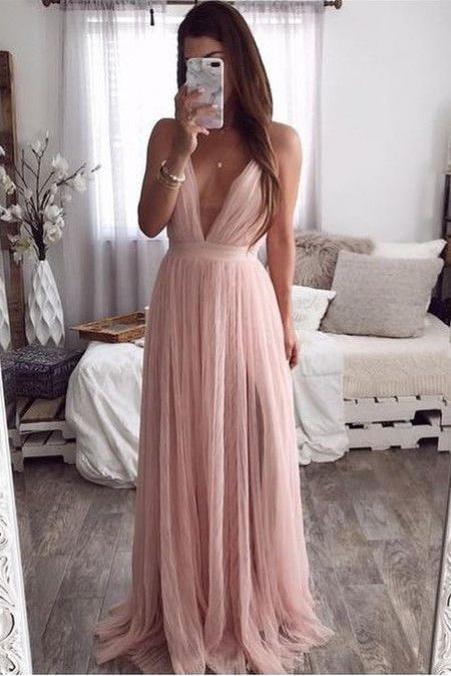 Simple V-neck Pink Sweep Train Bridesmaid Party Dress M9400
