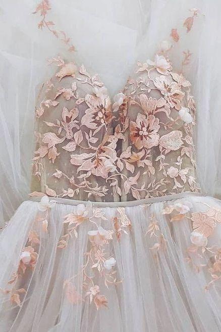 Elegant Appliques Ivory Tulle Floor Length Prom Dress M9450