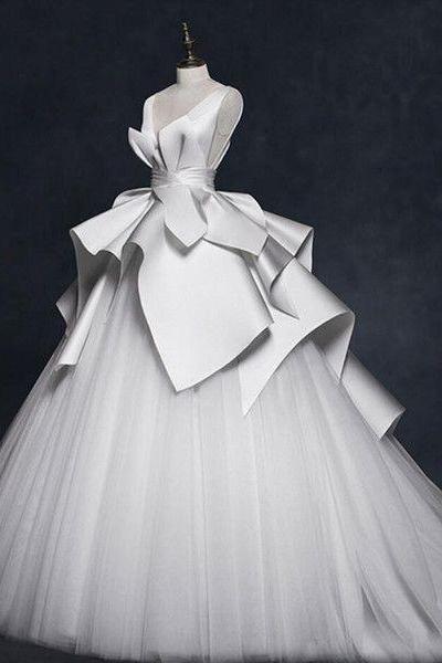 V Neck Sleeveless Ball Gown Elegant Stain Wedding Gowns A Line Custom Made Vintage Tired Skirt Coming Wedding Dresses M344