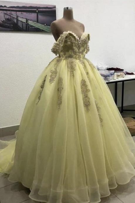 Off-shoulder Lace Blue Yellow Long Prom Dresses Ball Gown Appliques With Brush Train Quinceañera Dresses M3057