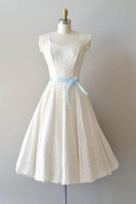 Vintage Ball Gown Beach Wedding Dresses Scoop Lace Mini Short Brdial Gowns M3956