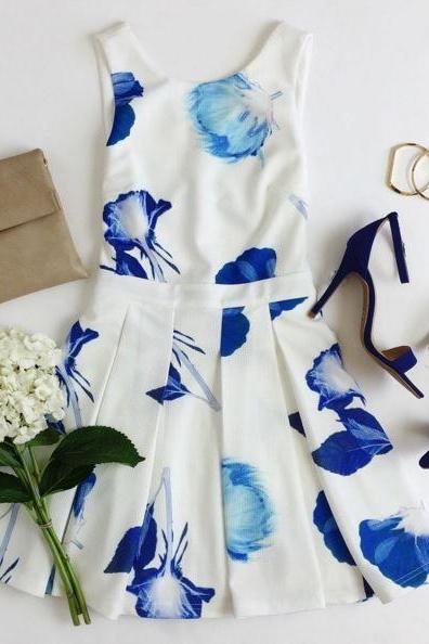 Blue And Ivory Floral Print Dress M3975