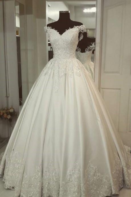 Princess Off-the-shoulder Ivory Wedding Gown With Appliques