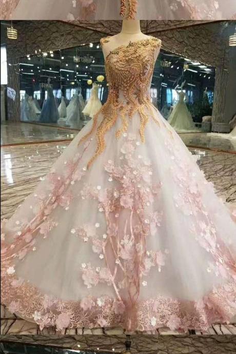 Scoop Neck Ball Gown Prom Dress Vintage Beading Quinceanera Dresses