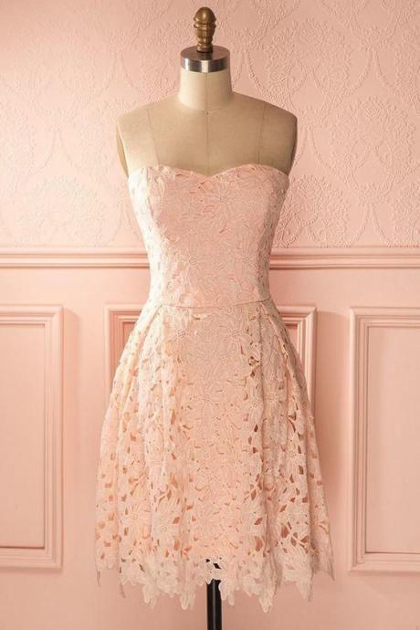 A-line Sweetheart Knee-length Pink Lace Homecoming Dress