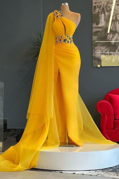 Charming Yellow One Shoulder Mermaid Evening Dresses Sleeveless Side Split Crystals Women Pageant Dressing Gowns