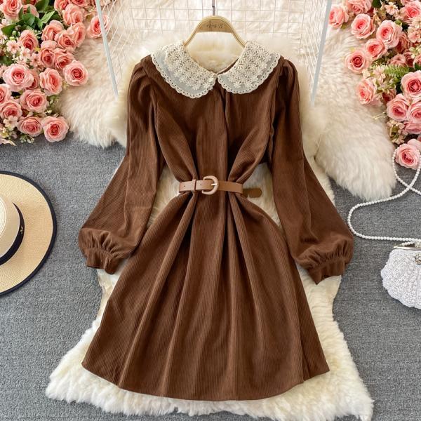 Vintage-Inspired Brown Pleated Dress with Lace Collar