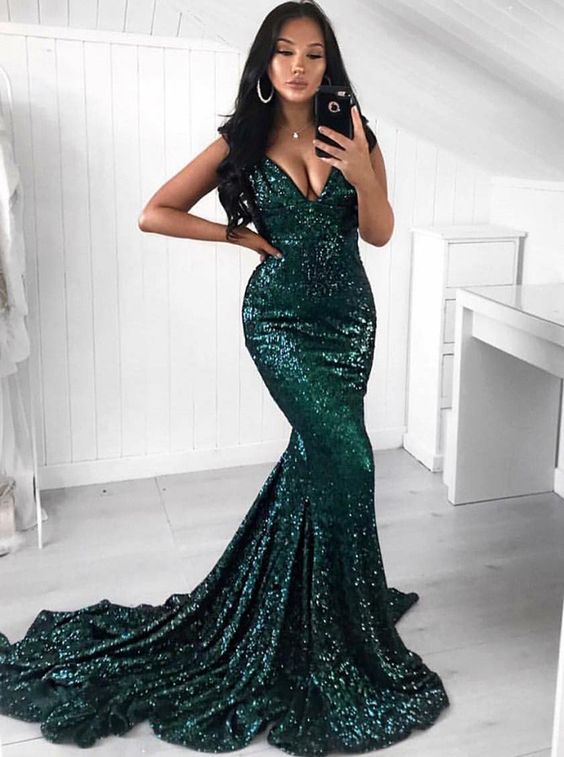 Unique Green Sequined V-neck Plus Size Mermaid Long Train Prom Dress