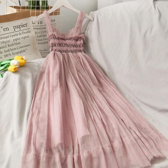 MELLOW MOMENTS WOVEN MIDI DRESS